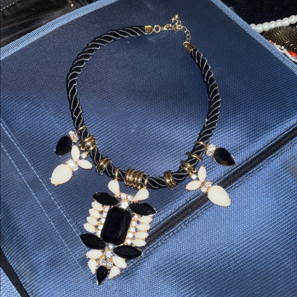 Tribal-Like Neck Decor